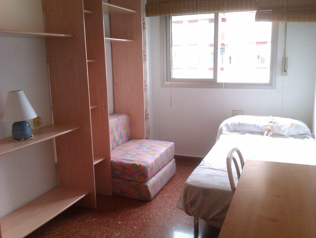 Habitación para estudiantes en piso tranquilo y economico | Alquiler