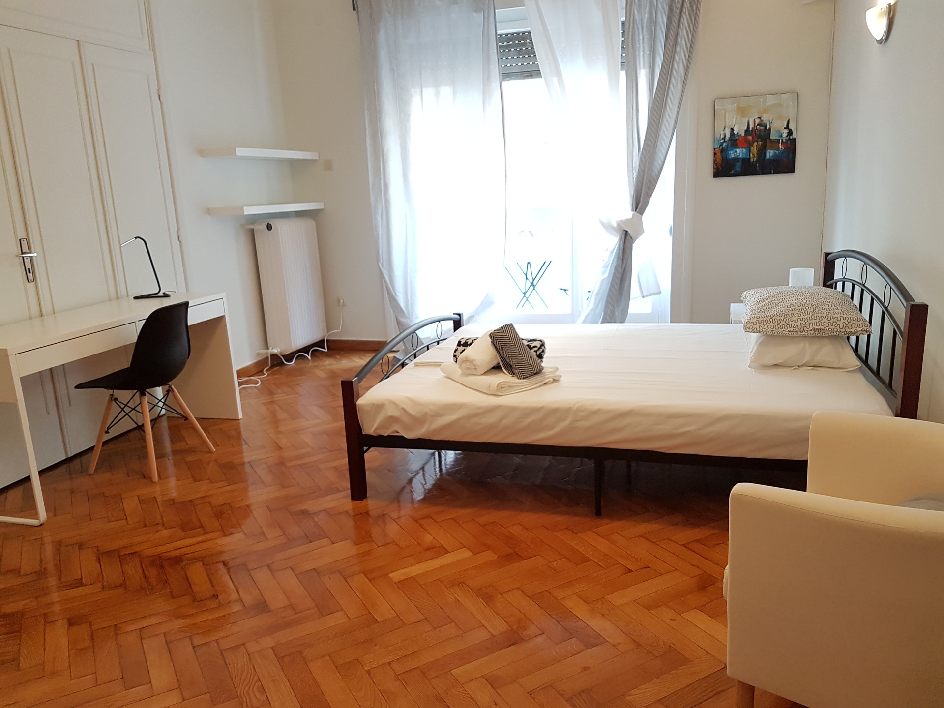 Sunny Big Classy 20m2 Room With A Balcony In A Very Central 140m2 