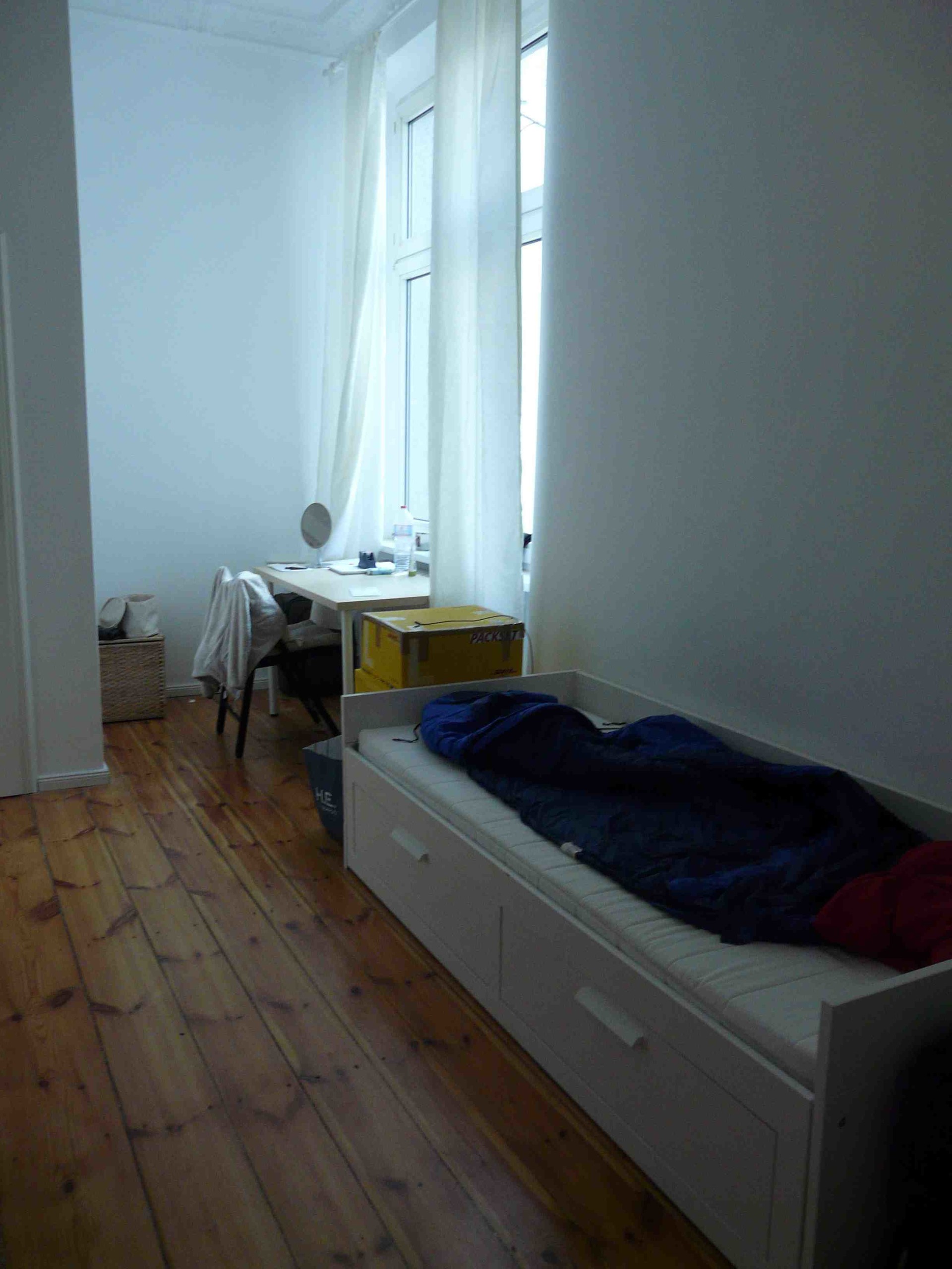 Wunderschoenes Altbau Stuck Zimmer Charlottenburg BERLIN Zimmer Zu