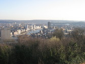 vista de Liejas, desde los jardines, arriba de la escalera &#34;