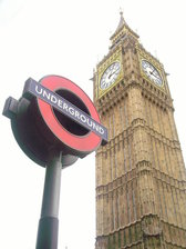 The Big Ben with the typical Underground sign