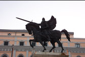 El Cid, frente al Teatro Principal