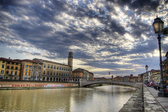El Arno a su paso por Pisa