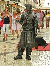 Amazing Statue!Because it's alive