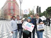 Free Hugs en Masena