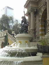 fuente en el cerro de santa lucia