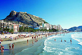 la playa esta al lado!!