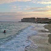 Un buen baño en plena primavera en el mar adriático