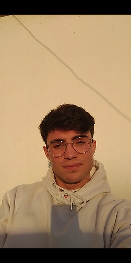 Alberto González
