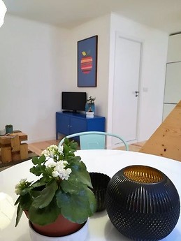 Lisbon Stylish Sky View Studio Peaceful surrounded