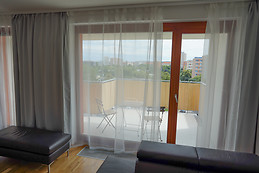 Prague, Room for rent, Metro C Pankrac, wider center, luxury fla