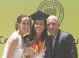 Paula Cazares-Carrera
