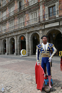 Hoàng Nguyễn Vũ (Asian Traveller)
