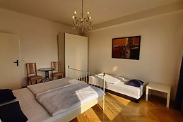 Four rooms in the city center - Karlovo namesti