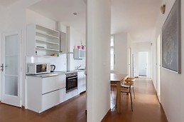 Four rooms in the city center - Karlovo namesti