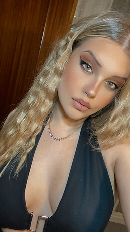 Azahara Bola Macias