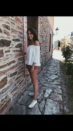 Elena Paradela García