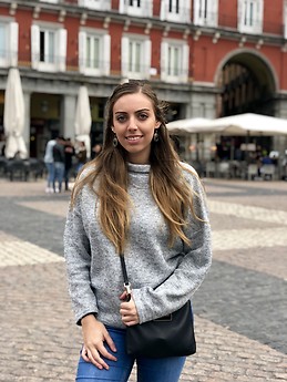 Paula Medina