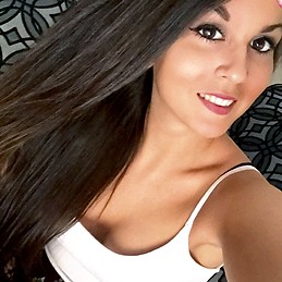 Júlia Pérez