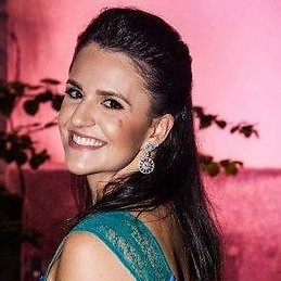 Núbia Bottosso