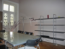 Spacious 3 bedroom apartment in Budapest
