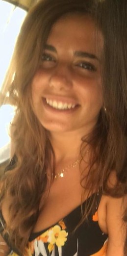 Giulia de la Ville sur Illon