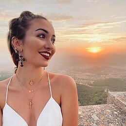 LORENA PRADO GONZÁLEZ