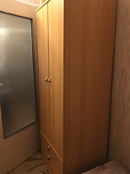 2 rooms available very near city center.
