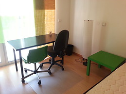 2 Rooms for rent at 7 Minutes(walking) from the University - Min
