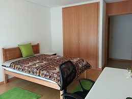 2 Rooms for rent at 7 Minutes(walking) from the University - Min
