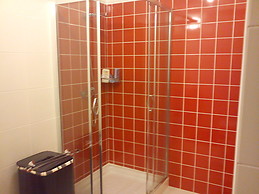 2 Rooms for rent at 7 Minutes(walking) from the University - Min