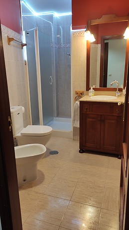 Double bedroom in cossy attic