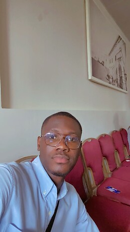 Dickson Maclean Brown