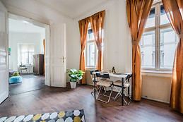 Fully renovated 2 rooms apartment in very central Budapest