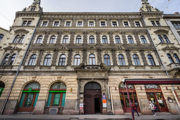 Fully renovated 2 rooms apartment in very central Budapest