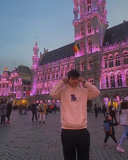 Adrian Flores de Leon