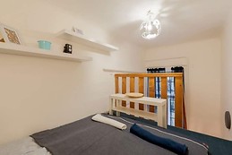 Stylish 2-bedroom apartment for rent in central Terézváros