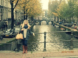 Victoria María  Camarero Ruano