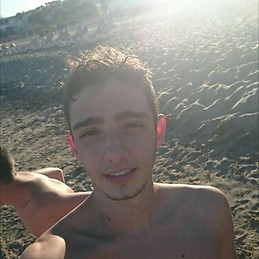 Alex Cañas
