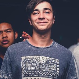 Максим Аксаний