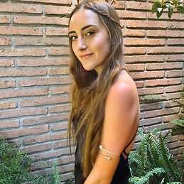Paula Gil