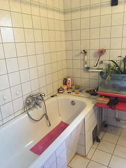 Large and sunny apartmant in Budapest, Hungary for one of twi pe