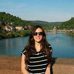 Ana Victoria Meneses Di Gioia Ferreira