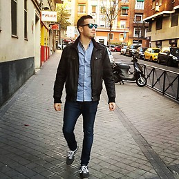 Javier España