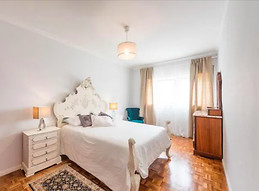 Cozy Private Room in CHAI Guest House, Porto, Portugal. Near Hospital Sao João, FEUP, FEP, ISEP, Polo Universitário