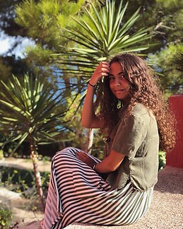 Inès