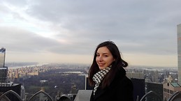 Laura Van den Berghe