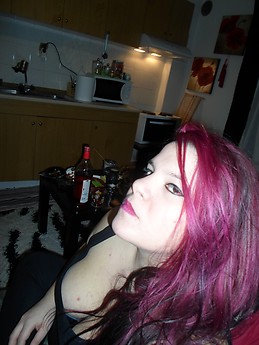 Sevastiana pink-hair