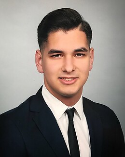 Botond Valásek