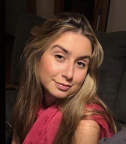 Ana de la Cruz González